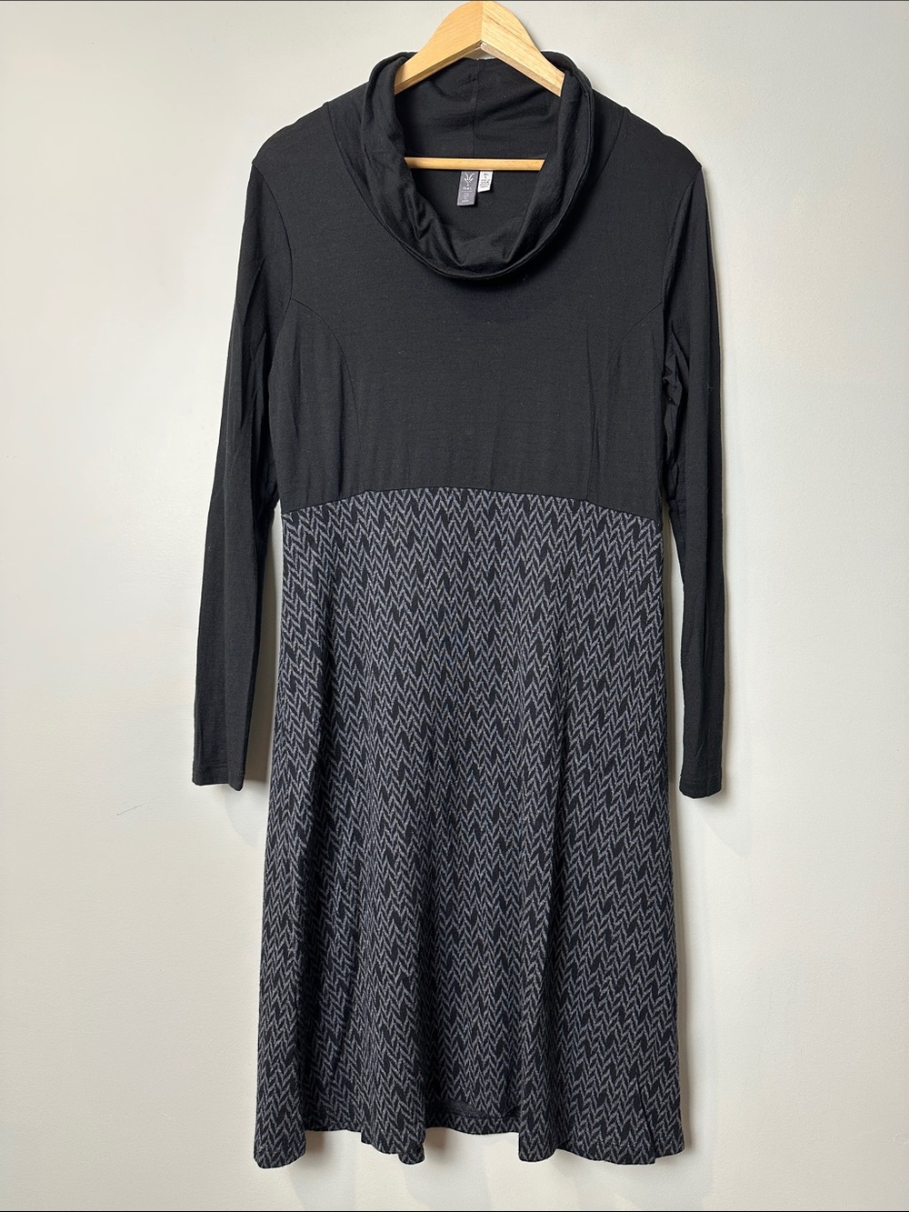 ibex merino wool dress long sleeved cowl neck outdoor minimalist natural fabric